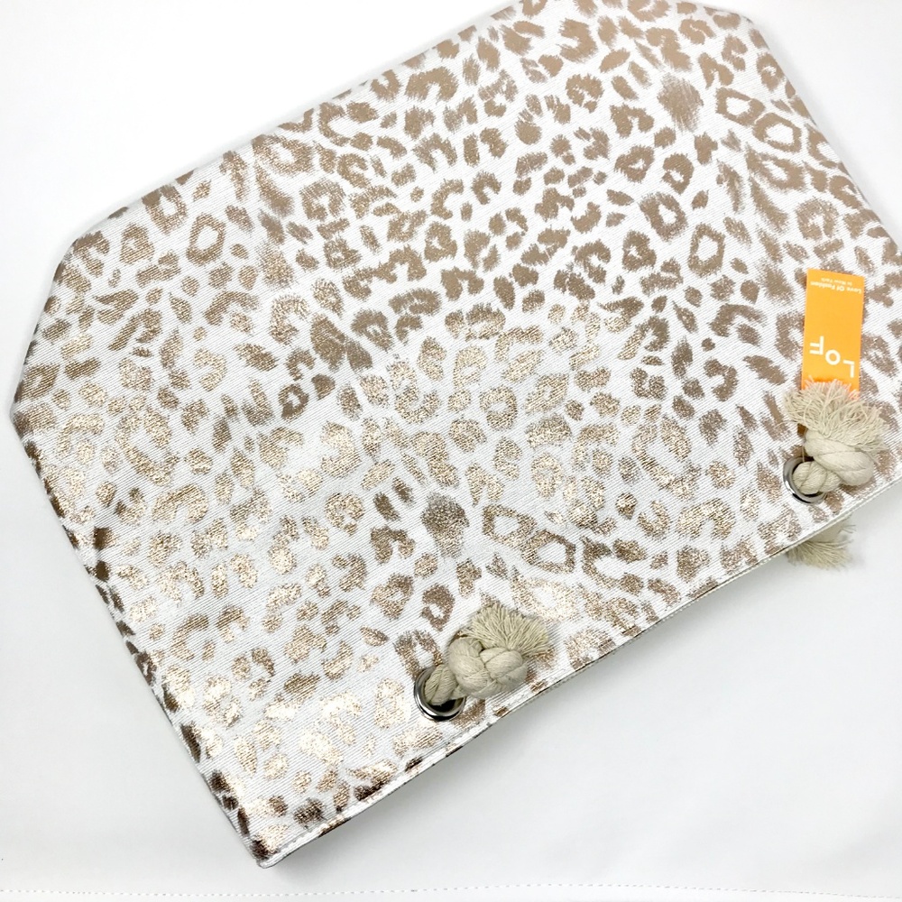 Rose Gold Metallic Leopard Tote - Picture 3 of 8